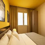 Apartment Promo Price September - By The Sea *