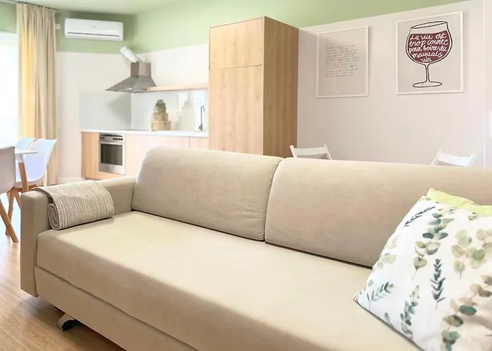 Promo Price September - By The Sea Apartamento Golem (Tirana)