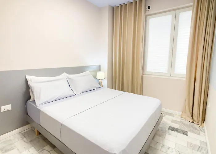 Apartamento Promo Price September - By The Sea Golem (Tirana)