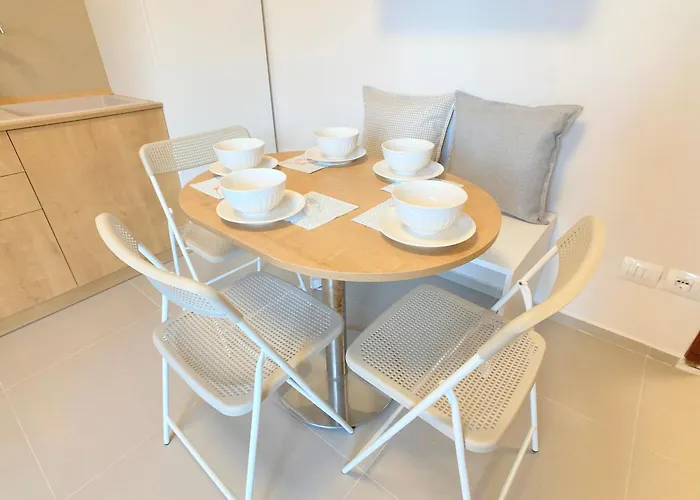 Promo Price September - By The Sea Apartamento Golem (Tirana)